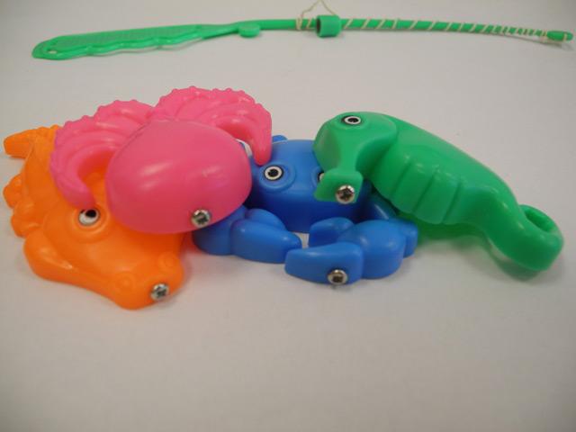 Magnetic fishing set