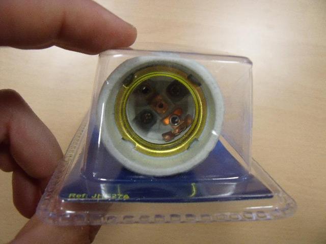 Lamp sockets
