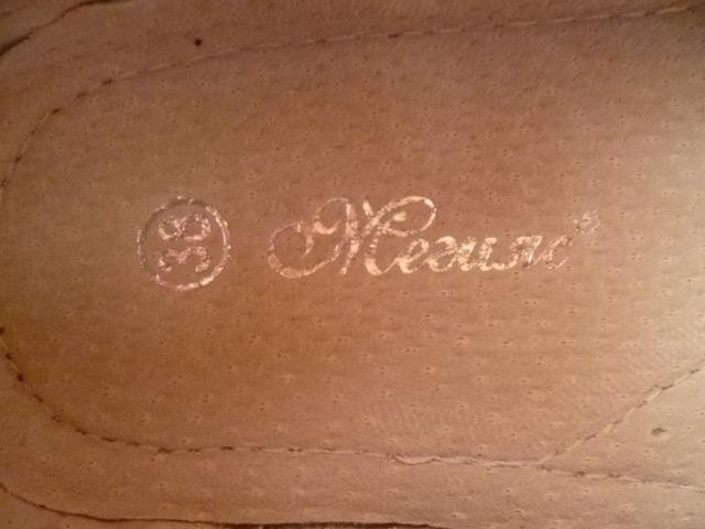 Ladies’ shoes