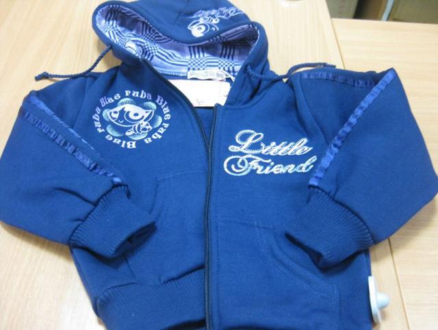 Children’s sweatshirt with hood