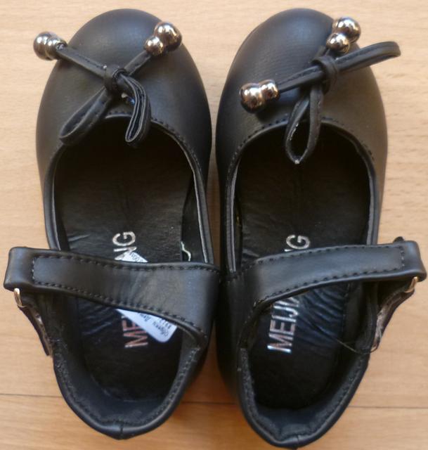 Girls’ shoes