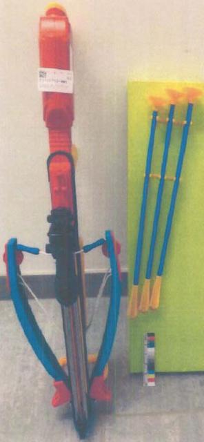 Toy crossbow set