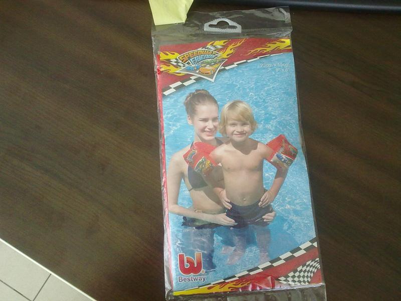 Inflatable armbands