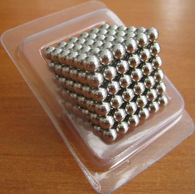 Magnetic balls