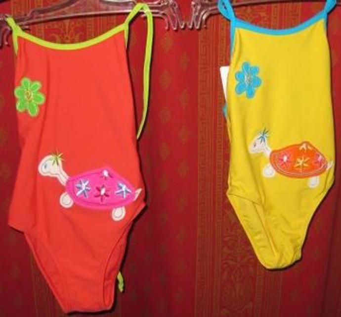 Girls' swimsuit