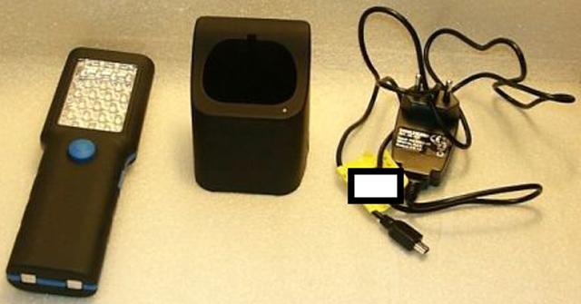 Battery-operated lamp