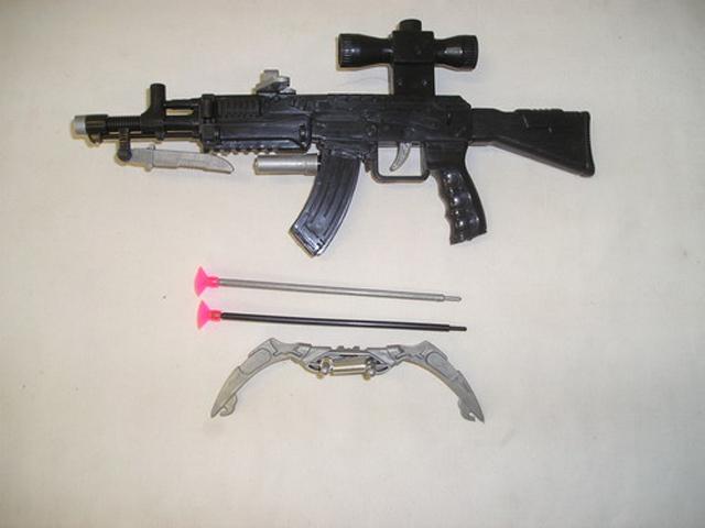 Toy gun set