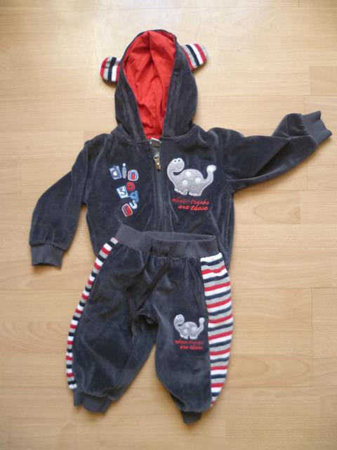 Children’s tracksuit