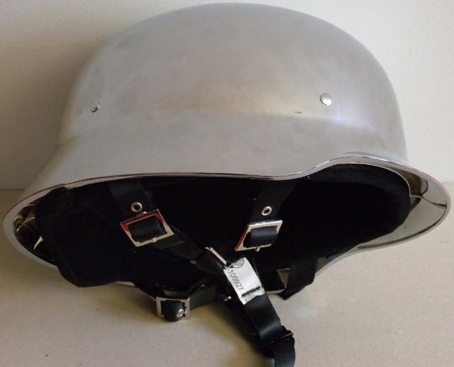 Motorcycle helmet