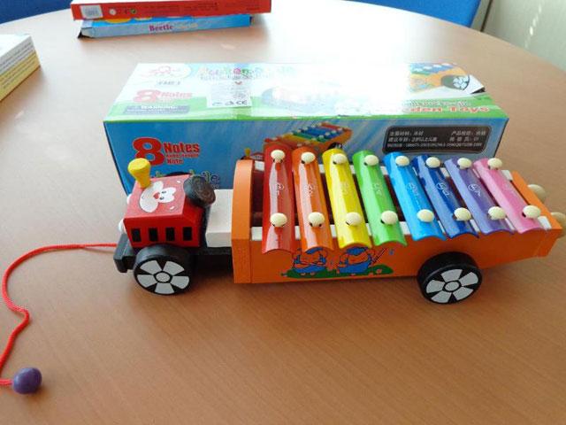 Toys xylophone