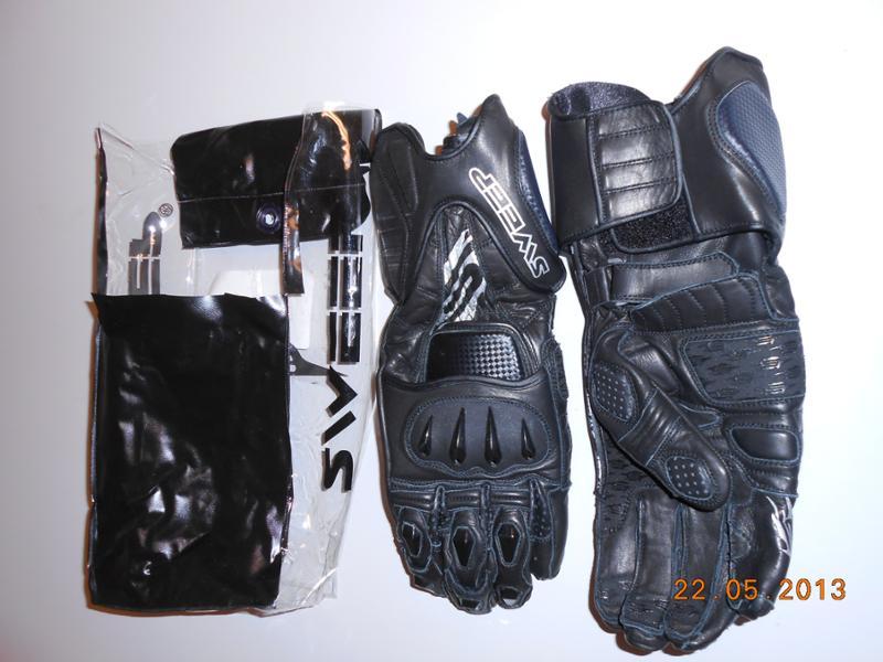 Biker gloves