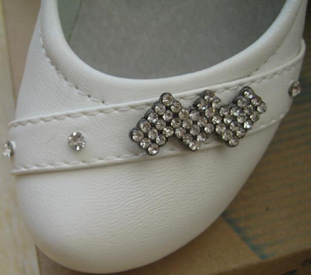 Girls' shoes