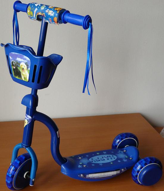 Children scooter