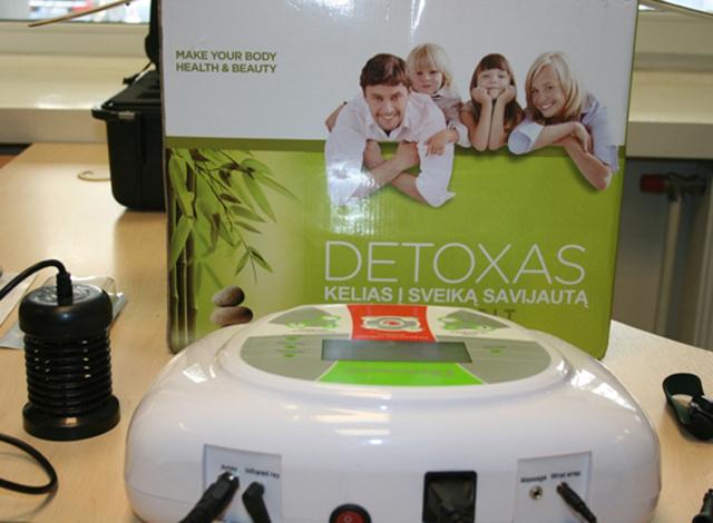 Body cleansing detox machine