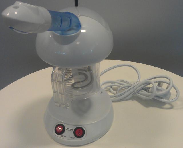 Facial vapour steamer