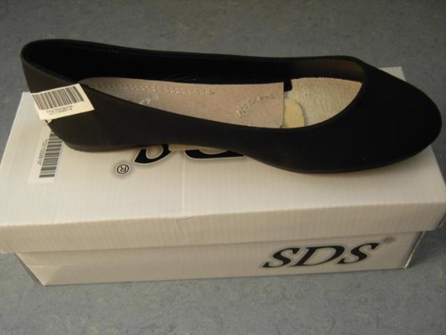 Ladies' shoes