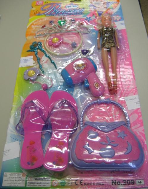 Toy beauty set with doll