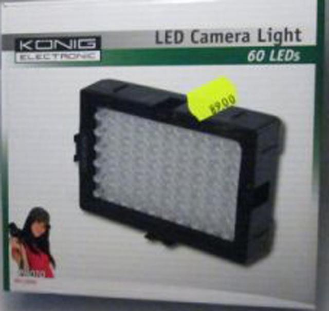 LED camera light supplied with a battery charger