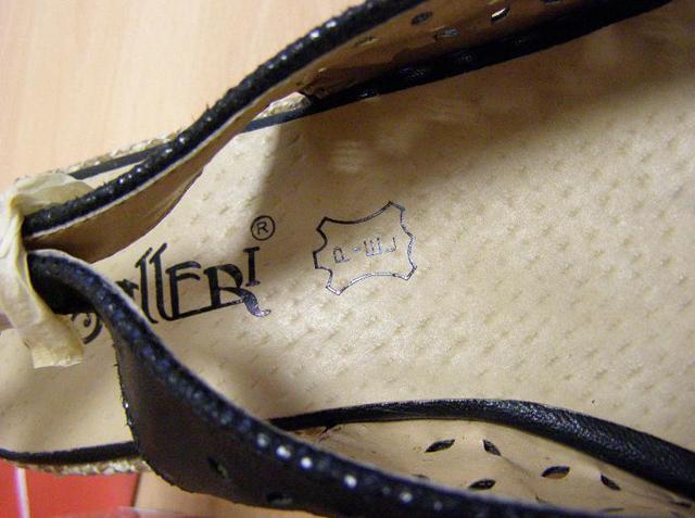 Women's shoes