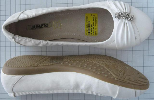 Ladies' shoes