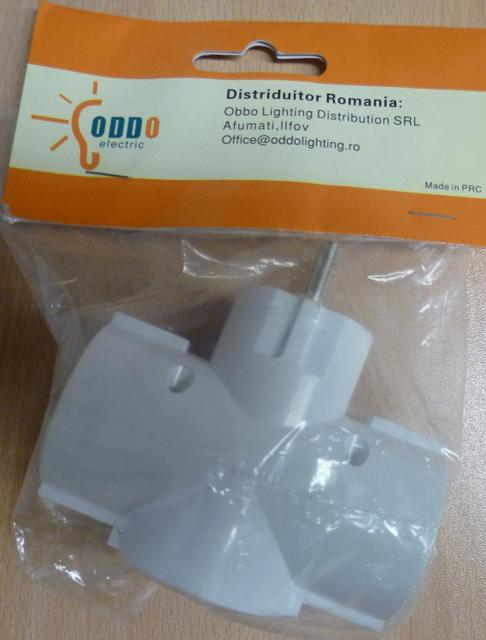 Socket adaptor