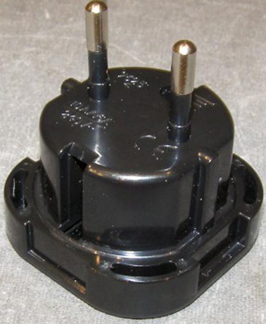 Travel plug adaptor