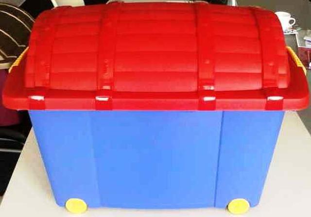 Toy box