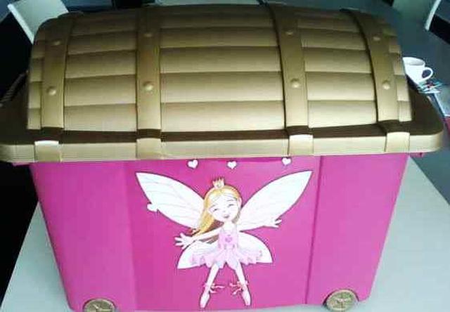 Toy box
