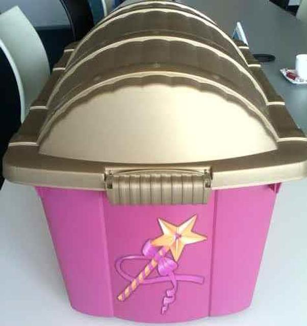 Toy box