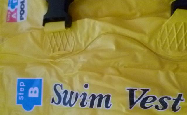 Children's swim vest