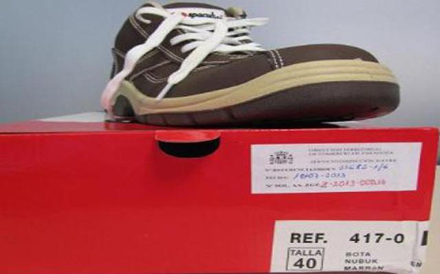 Safety boots