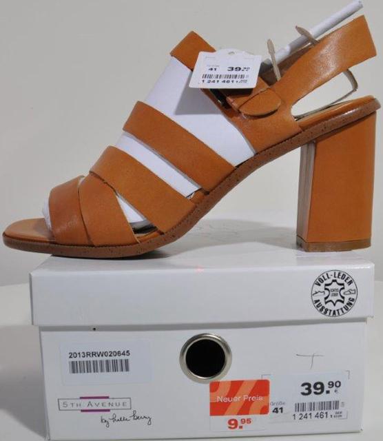 Ladies' shoes