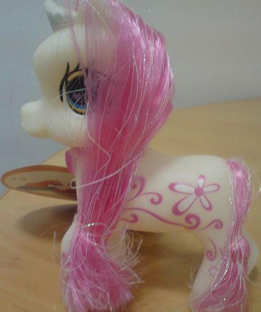Plastic horse