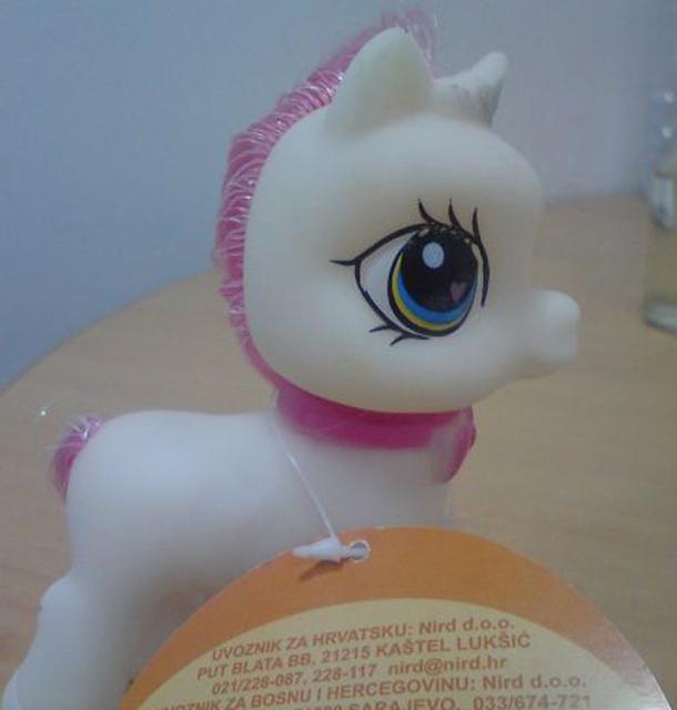 Plastic horse