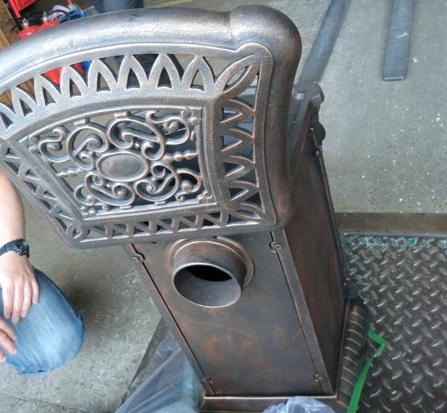Solid fuel stove