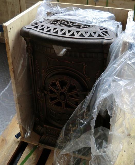 Solid fuel stove