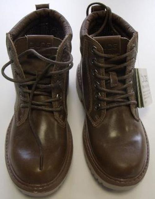 Ladies' shoes