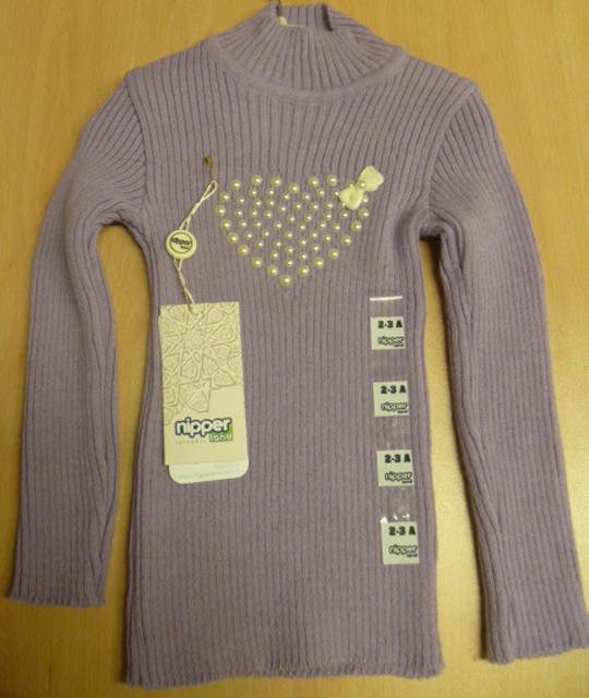 Girls' pullover