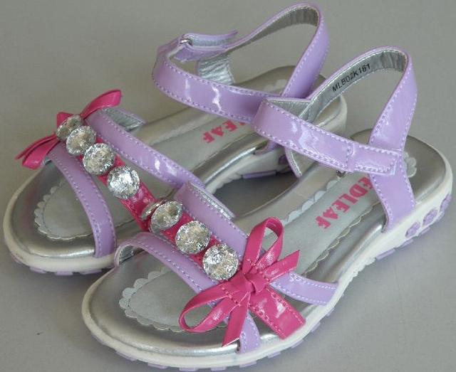 Girls' sandals