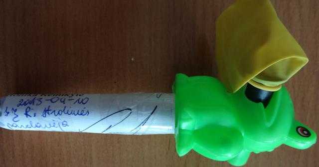 Plastic toy with sweets