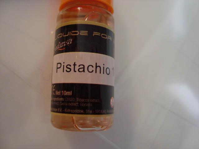 Liquid for electronic cigarettes