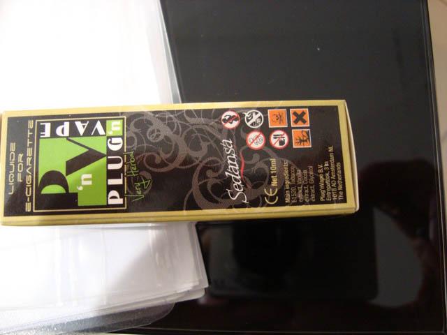 Liquid for electronic cigarettes