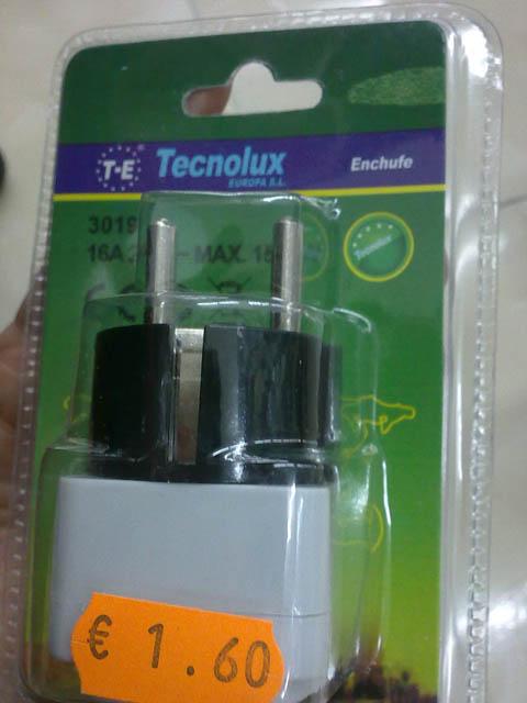 Travel adaptor