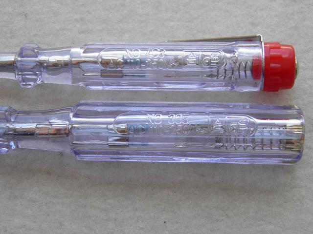 Voltage tester