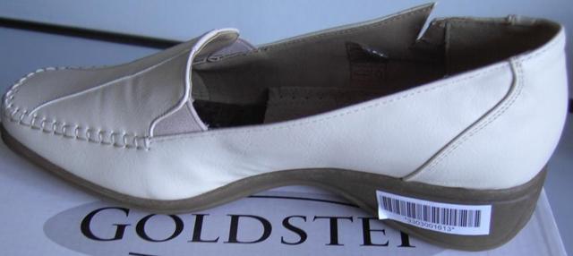 Ladies' shoes