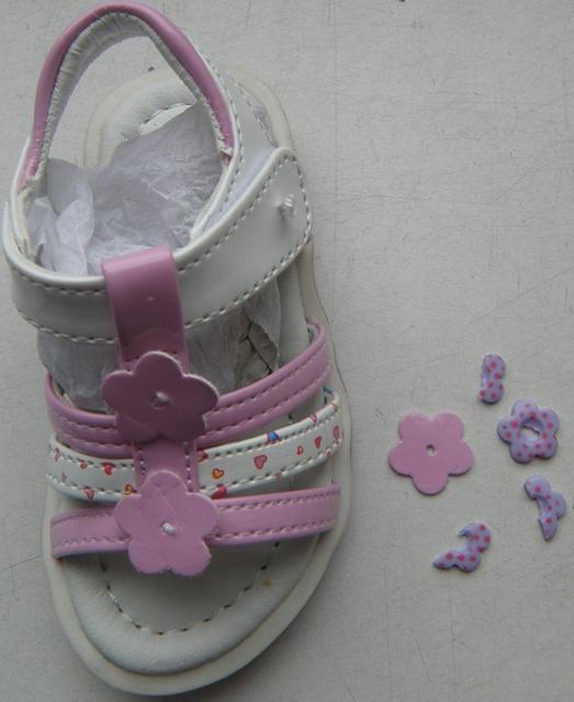 Girls' sandals