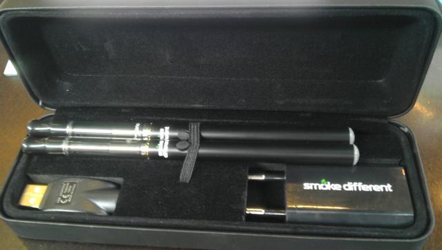 Electronic cigarette kit