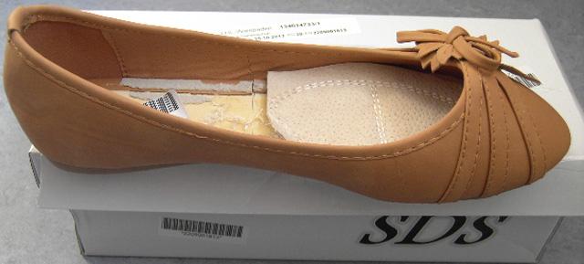Ladies' shoes