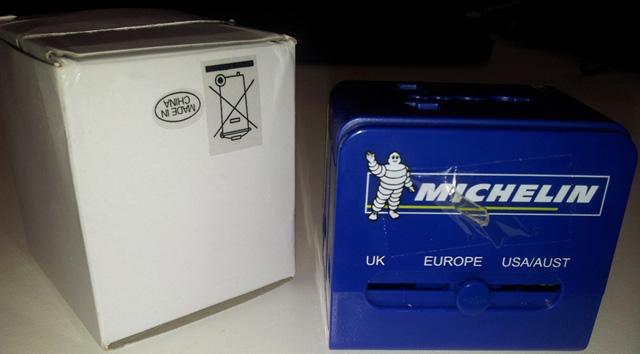 Travel plug adaptor