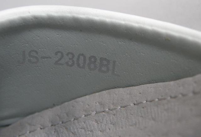 Girls' shoes